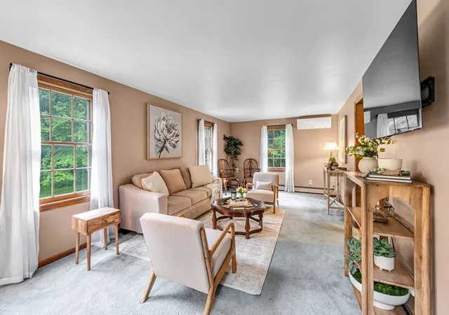 Homes for sale in West Springfield, MA | 231 Edgewood Road, West Springfield, MA 01089 | MLS# 73547464
