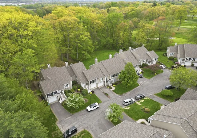 3rd image of 38 Shady Brk #38, West Springfield, MA 01089 | MLS# 73515950