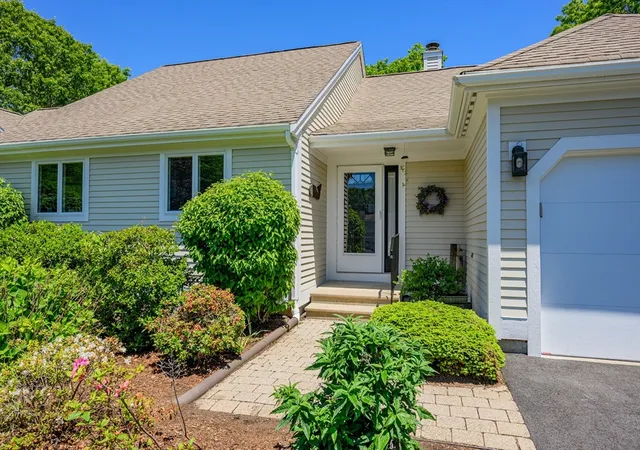 Homes for sale in Mashpee, MA | 1 Sandview Ter #1, Mashpee, MA 02649 | MLS# 73531561