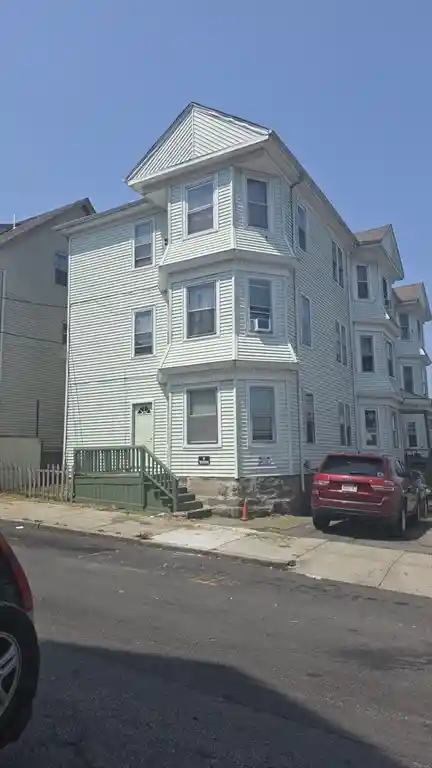 Listing Photo 2 - Condo for sale in 311-315 Mulberry St located at 311-315 Mulberry St, Fall River, MA 02721 - Unit 311-315 Mulberry St