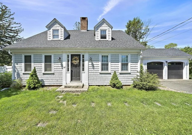 Homes for sale in East Bridgewater, MA | 139 Washinton Stree, East Bridgewater, MA 02333 | MLS# 73532206