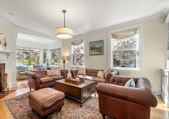 3rd image of 9 Farrar St, Cambridge, MA 02138