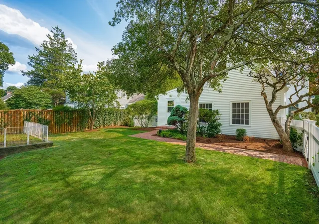 Photo 2 of Single family home for sale at 8 Manitoba Rd, Waban, MA 02468 | MLS# 73562923 | Listing updated on 2026-09-13