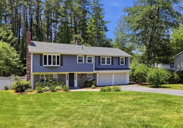 Homes for sale in Framingham, MA | 42 Ledgewod Rd, Framingham, MA 01701 | MLS# 73547421