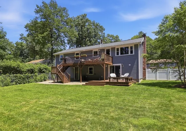 Homes for sale in Framingham, MA | 42 Ledgewod Rd, Framingham, MA 01701 | MLS# 73547421