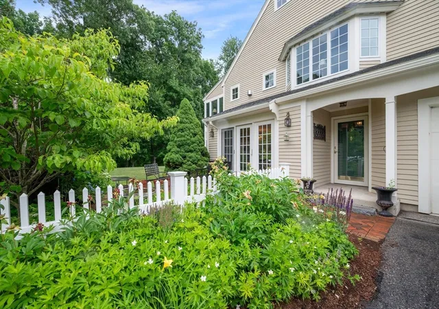 1st image of 47 Great Hill Dr #47, Topsfield, MA 01983 | MLS# 73547379