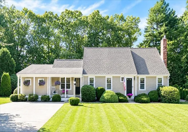 Photo 1 of Sale Pending at 3 Copper Beech Dr, Kingston, MA 02364 | MLS# 73569311 | Listing updated on 2026-09-16