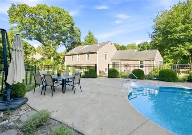 Photo 3 of Sale Pending at 3 Copper Beech Dr, Kingston, MA 02364 | MLS# 73569311 | Listing updated on 2026-09-16