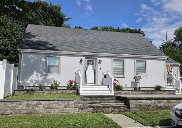 4th image of 10 Wayne St, Fall River, MA 02721 | MLS# 73557850