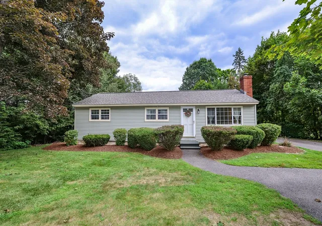 1st image of 449 Buck St, Pembroke, NH 03275 | MLS# 73568129