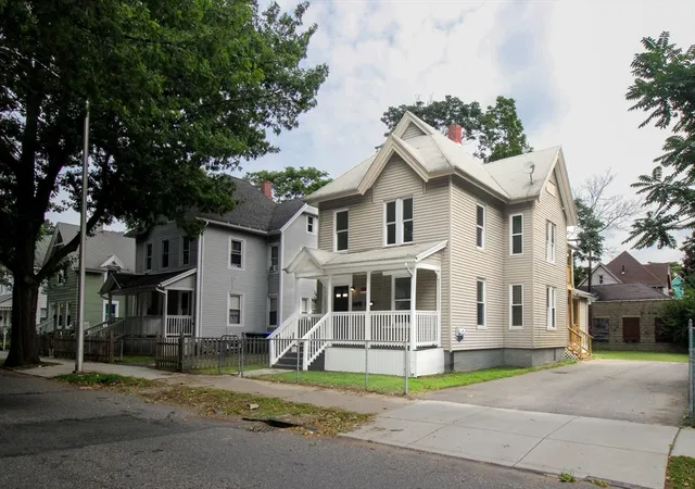 Photo 1 of Sale Pending at 129 Catharine St, Springfield, MA 01109 | MLS# 73570187 | Listing updated on 2026-09-24