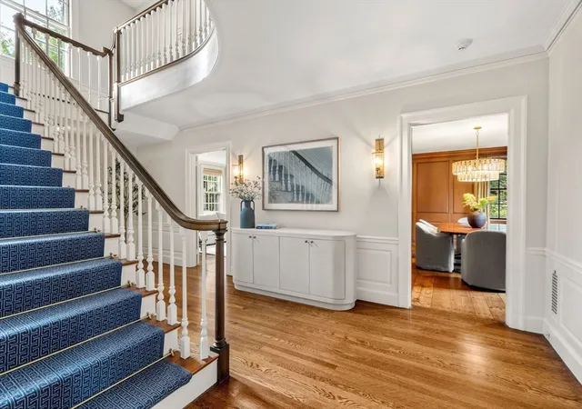 Photo 3 of Sale Pending at 20 Foxcroft Rd, Winchester, MA 01890 | MLS# 73431361 | Listing updated on 2025-09-22