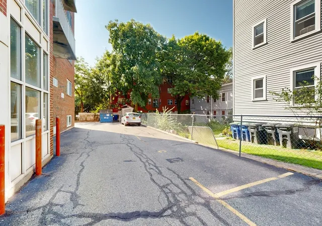 2nd image of 70 Park St, Somerville, MA 02143