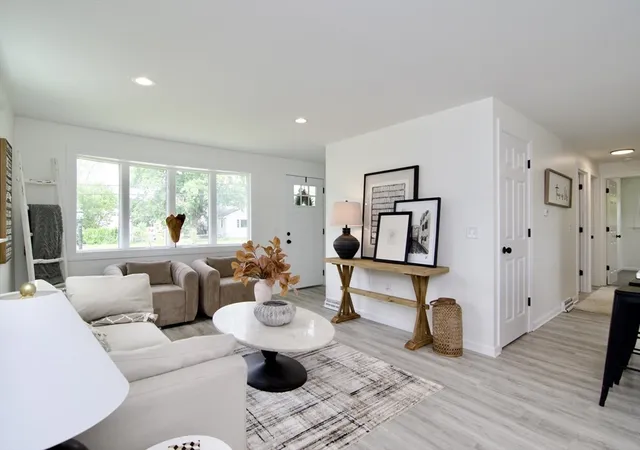 4th image of 464 Poole St, Ludlow, MA 01056 | MLS# 73529999