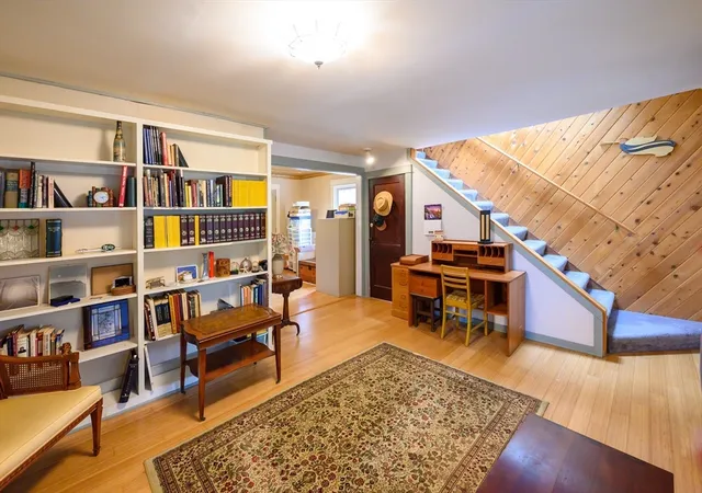 2nd image of 16 Boynton Ave, South Hadley, MA 01075 | MLS# 73553182