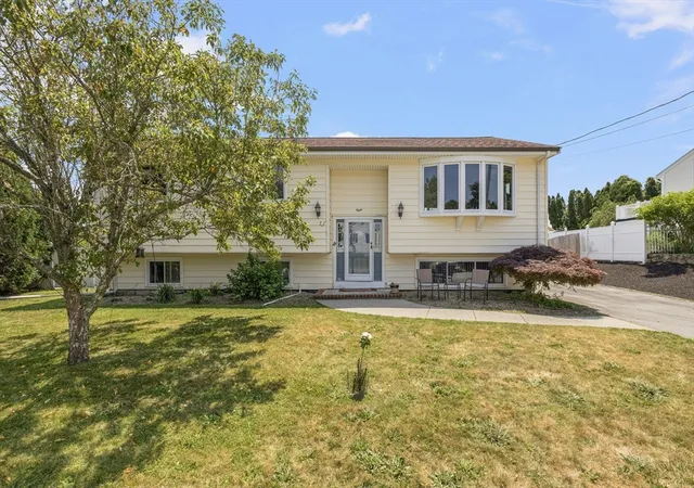 Homes for sale in Dartmouth, MA | 8 Tenley Ave, Dartmouth, MA 02747 | MLS# 73544966