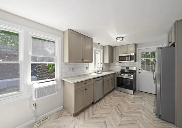 4th image of 30 Lawn St, Attleboro, MA 02703