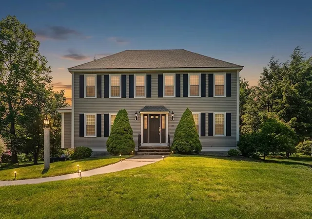 Homes for sale in Holliston, MA | 157 Rolling Meadow Dr, Holliston, MA 01746 | MLS# 73524755