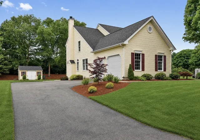 Photo 3 of Sale Pending at 7 Whitehall Way, Bellingham, MA 02019 | MLS# 73551300 | Listing updated on 2026-09-19