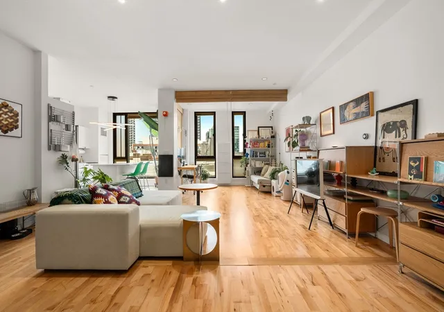 2nd image of 346 Congress Street #608, Boston, MA 02210 | MLS# 73566813