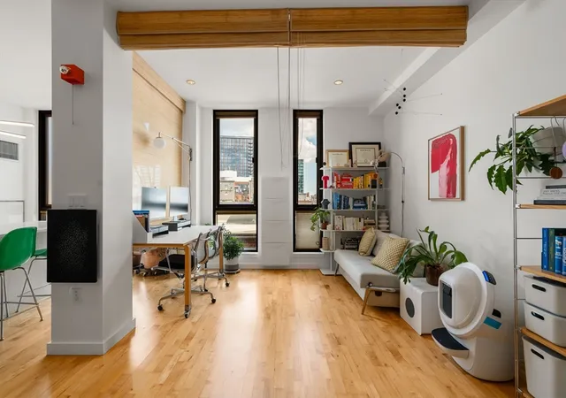 Photo 4 of Condo for sale at 346 Congress Street #608, Boston, MA 02210 | MLS# 73566813 | Listing updated on 2026-08-25
