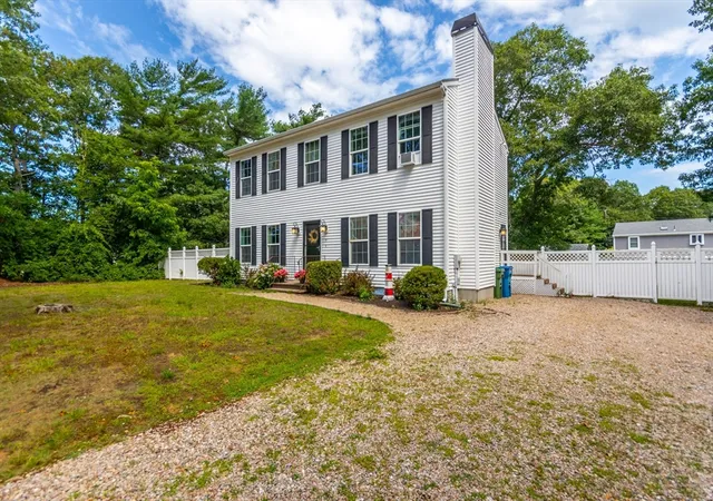 1st image of 8 Hampden Rd, East Falmouth, MA 02536 | MLS# 73556235