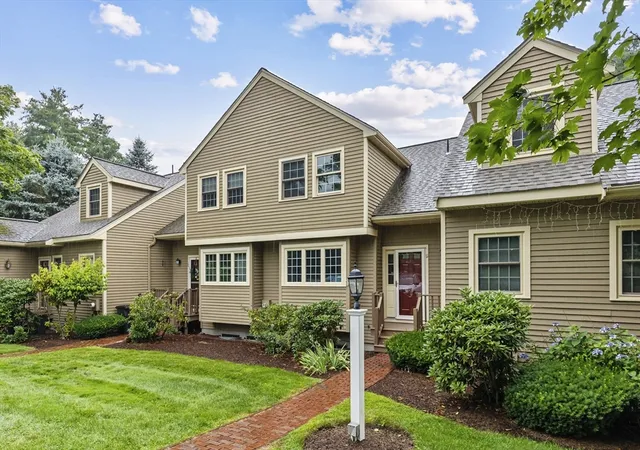 1st image of 11 Rosewood Ln #11, Hopkinton, MA 01748 | MLS# 73560447