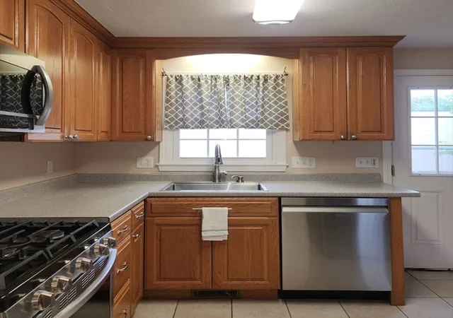 Photo 4 of Sale Pending at 24b Rockingham St #14, Lowell, MA 01852 | MLS# 73558800 | Listing updated on 2026-08-26