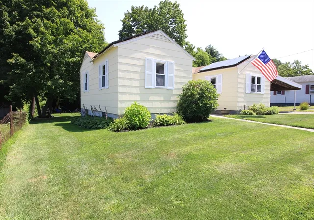 2nd image of 52 Sunrise Ave, Fitchburg, MA 01420 | MLS# 73556903