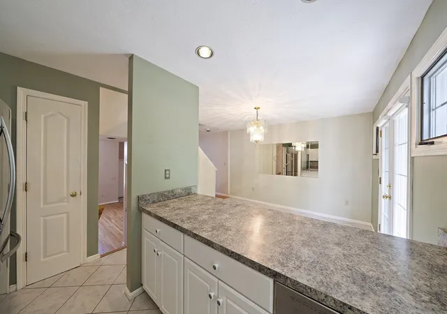 5th image of 501 Auburn St #402, Whitman, MA 02382 | MLS# 73528421
