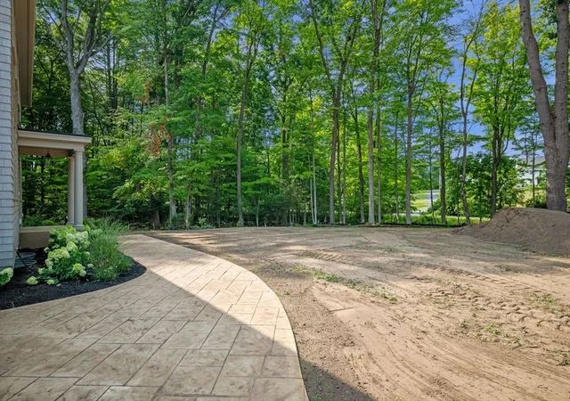 Photo 4 of Sale Pending at 423 Middle St, West Newbury, MA 01985 | MLS# 73562608 | Listing updated on 2026-09-15