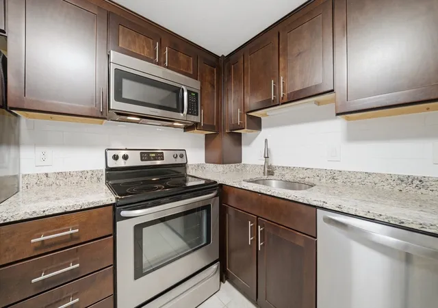 Homes for sale in Quincy, MA | 175 Quincy Shore Dr #74, Quincy, MA 02171 | MLS# 73539377