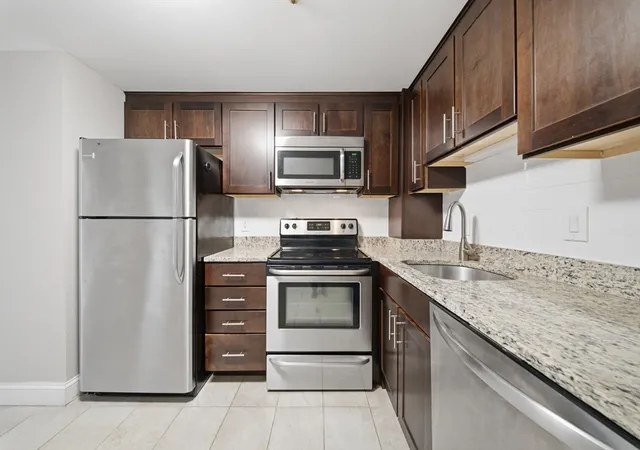 Homes for sale in Quincy, MA | 175 Quincy Shore Dr #74, Quincy, MA 02171 | MLS# 73539377