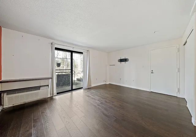 Homes for sale in Natick, MA | 15 Village Rock Ln #2, Natick, MA 01760 | MLS# 73503454
