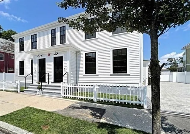Homes for sale in Arlington, MA | 11 13 Lowell St #11B, Arlington, MA 02476 | MLS# 73539160