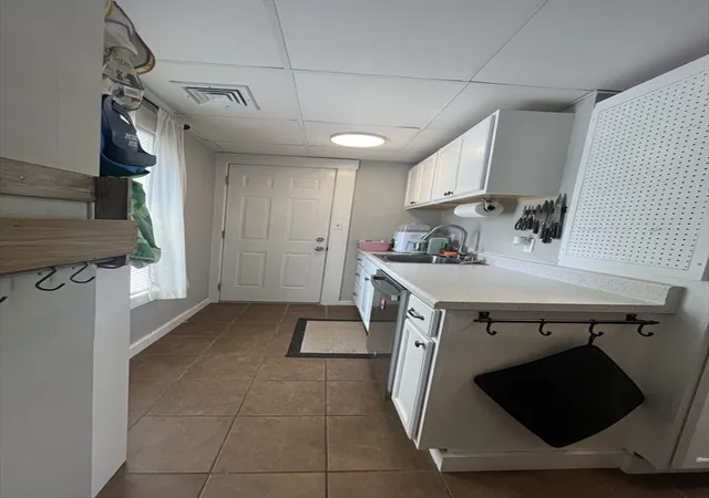 5th image of 64 Fulton St, Lowell, MA 01850 | MLS# 73555509