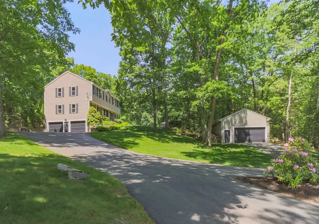 Homes for sale in Groton, MA | 561 Old Dunstable Rd, Groton, MA 01450 | MLS# 73532110