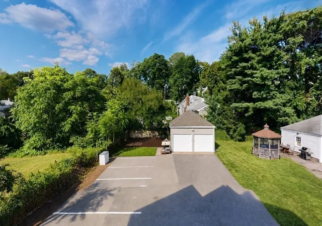 2nd image of 31 Averton St, Roslindale, MA 02131