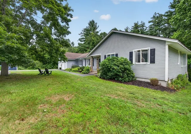 Photo 4 of Sale Pending at 38 Sable Run Ln, Methuen, MA 01844 | MLS# 73566113 | Listing updated on 2026-09-07