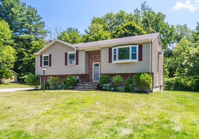 Homes for sale in Natick, MA | 4 Colburn Street, Natick, MA 01760 | MLS# 73546876