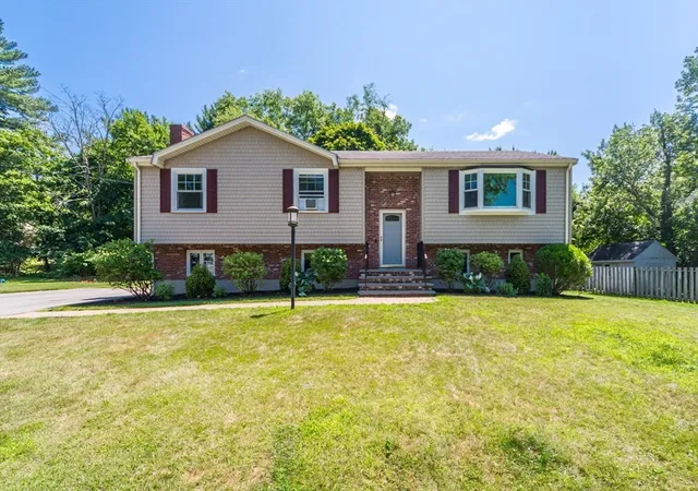 Homes for sale in Natick, MA | 4 Colburn Street, Natick, MA 01760 | MLS# 73546876