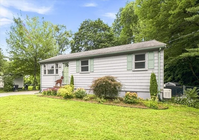 Photo 2 of Sale Pending at 8 Cross St, Halifax, MA 02338 | MLS# 73569341 | Listing updated on 2026-10-01