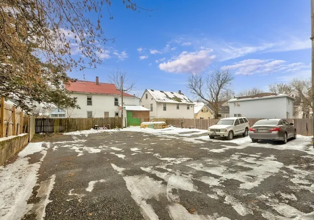 35th image of 19 Vigeant St, Ware, MA 01082 | MLS# 73537573