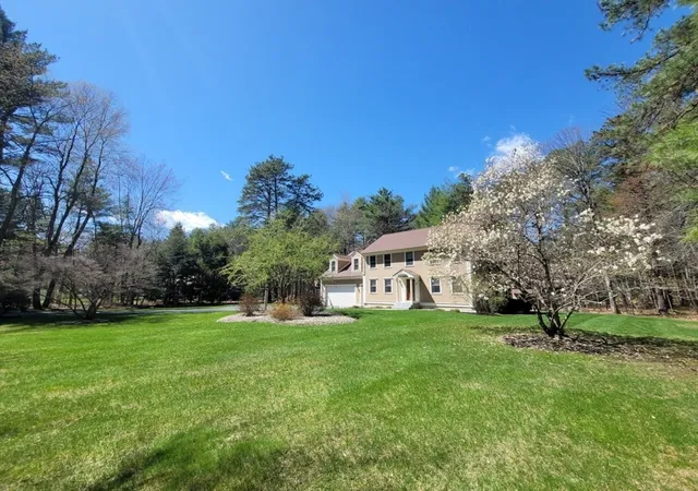 Homes for sale in Groton, MA | 20 Squannacook Dr, Groton, MA 01450 | MLS# 73509858
