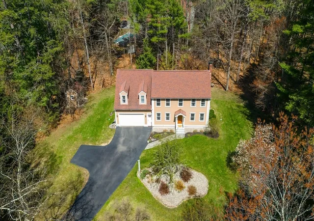 Homes for sale in Groton, MA | 20 Squannacook Dr, Groton, MA 01450 | MLS# 73509858