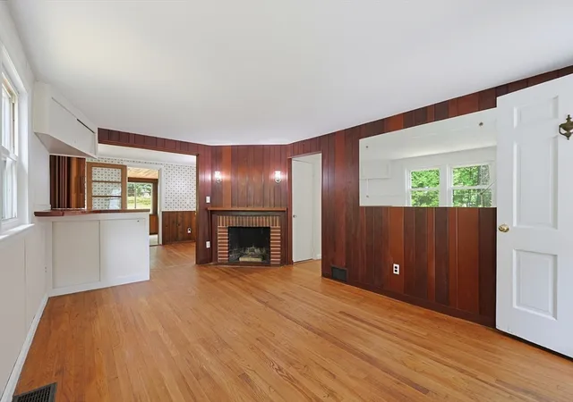 Photo 2 of Single family home for sale at 214 School St, Acton, MA 01720 | MLS# 73562485 | Listing updated on 2026-08-22