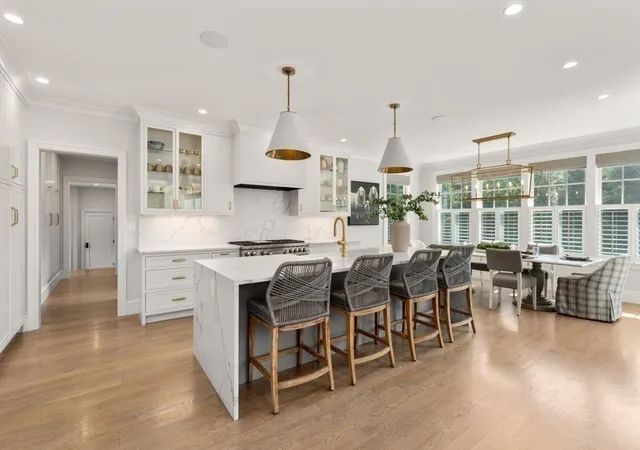 4th image of 45 Longmeadow Rd, Wellesley, MA 02482 | MLS# 73536264