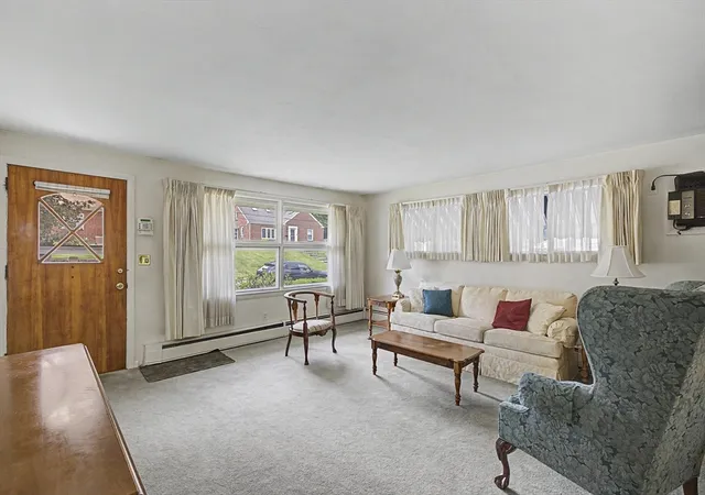 Homes for sale in Holyoke, MA | 54 Portland St, Holyoke, MA 01040 | MLS# 73534921