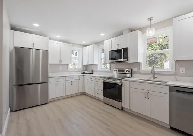 Listing Photo 3 - Condo for sale in building located at 74 Snow St, Fitchburg, MA 01420