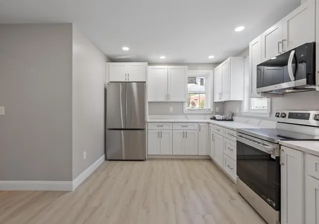 Listing Photo 4 - Condo for sale in building located at 74 Snow St, Fitchburg, MA 01420